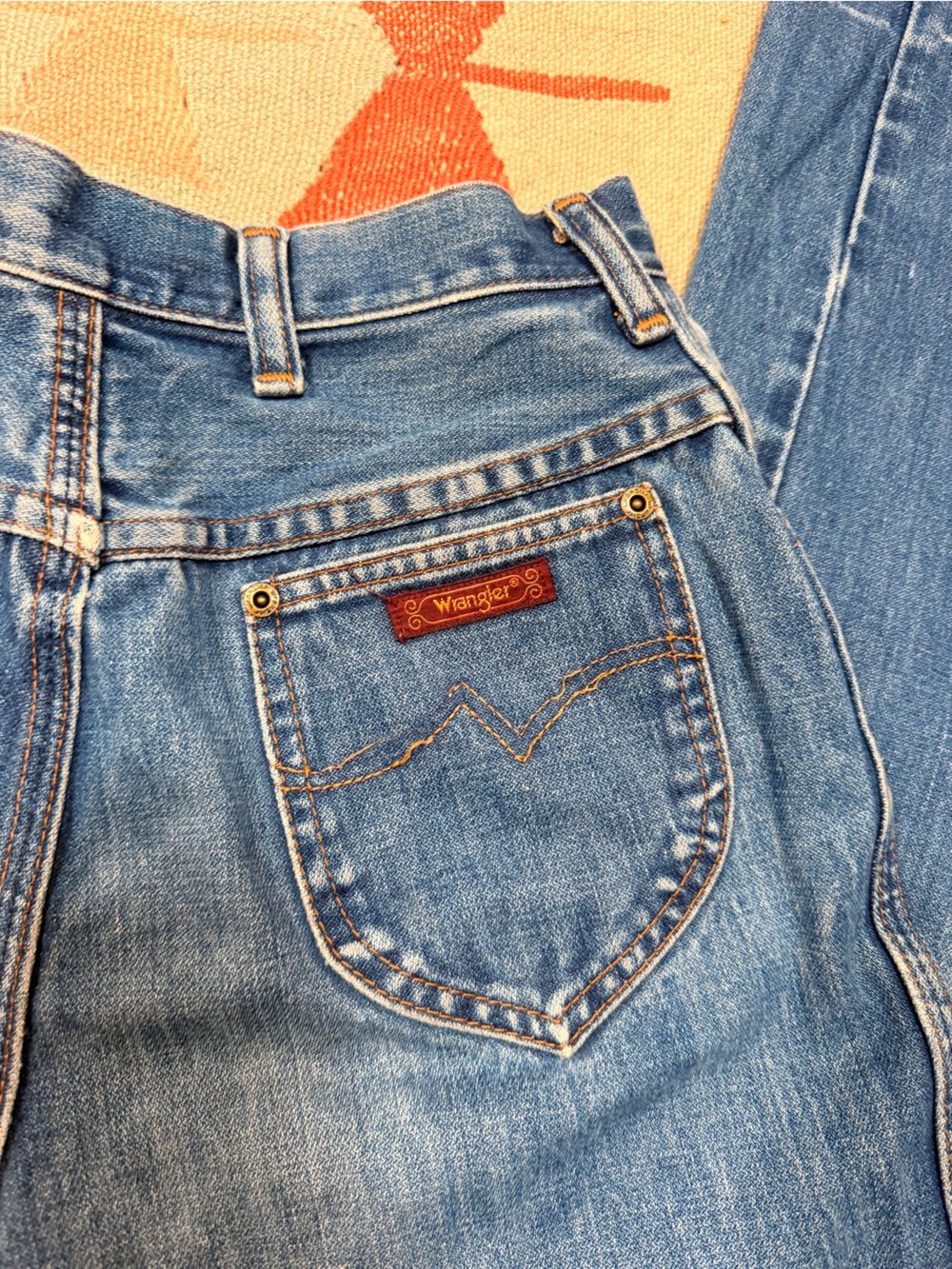 Vintage Distressed WRANGLER JEANS size 25